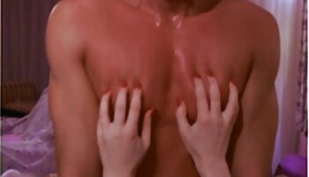 پشت شلاق متن های سکس چت خورده و باسن سکسی با ضربه محکم
