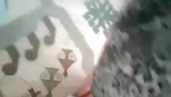 خیره کننده Hot Babe Deepthroats Hard Cock سکس چت ضربدری