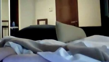 دو لزبین عجیب و چت تصویری سکسی انلاین غریب در حال انجام یک کودک بزرگ باسن