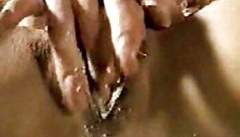 ترونی خیره کننده Vitoria Neves سکس انلاین چت هر سوراخ را طولانی و سخت می کند