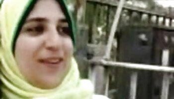 سکسی لیز بونتو عاشق جوان خود را تصاویری از سکس چت اغوا می کند