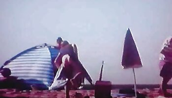 VR BANGERS رئیس آبنوس جوان چت شهوتناک کارش را خراب می کند